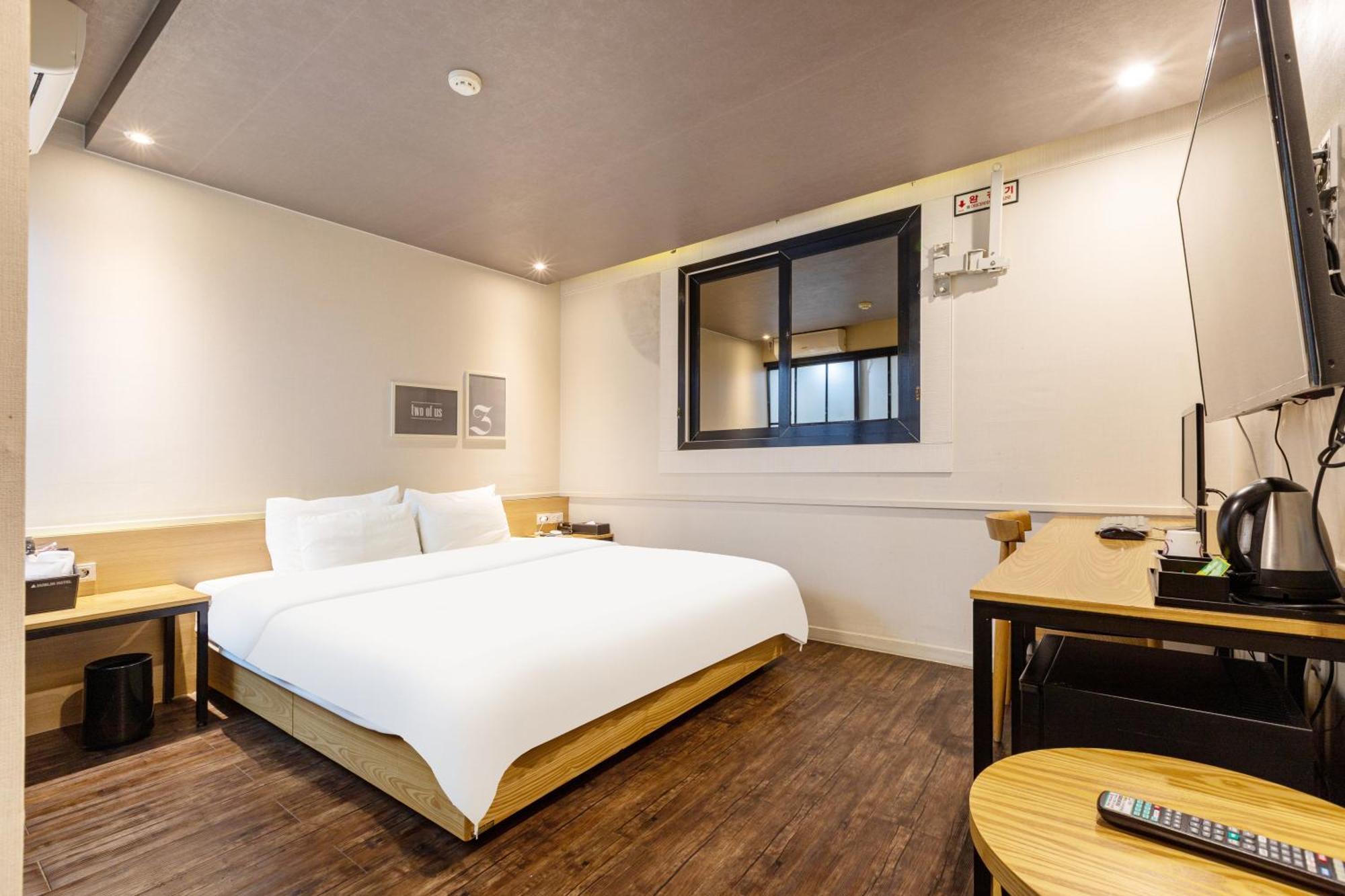 Dublin Hotel Пусан Екстериор снимка