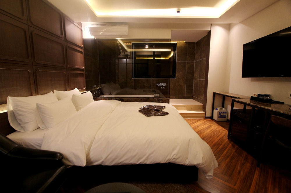 Dublin Hotel Пусан Екстериор снимка