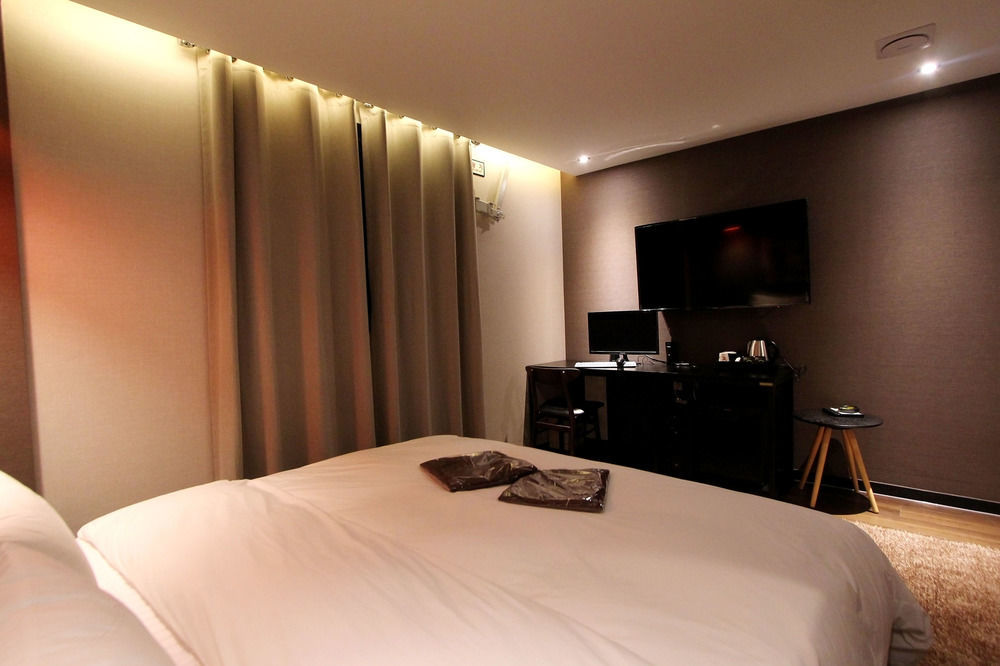 Dublin Hotel Пусан Екстериор снимка