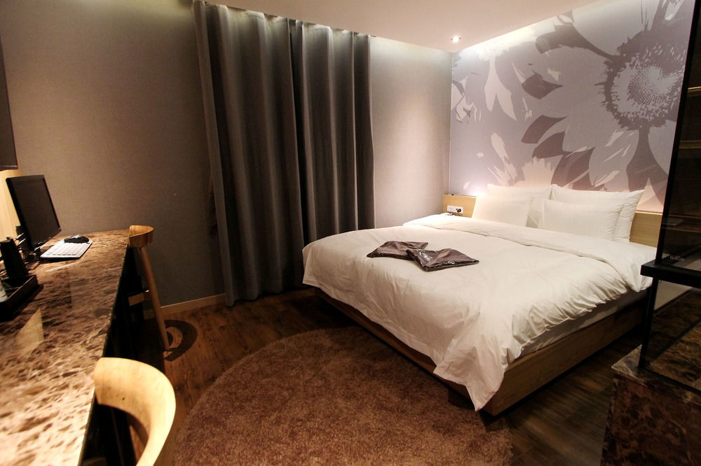 Dublin Hotel Пусан Екстериор снимка