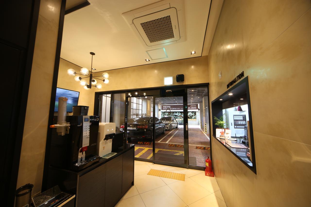Dublin Hotel Пусан Екстериор снимка